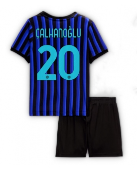 Inter Milan Hakan Calhanoglu #20 Maglia Gara Casa Repliche 2025-26 Bambino Maniche Corte Inter Milan Hakan Calhanoglu #20 Maglia Gara Casa Repliche 2025-26 Bambino Maniche Corte